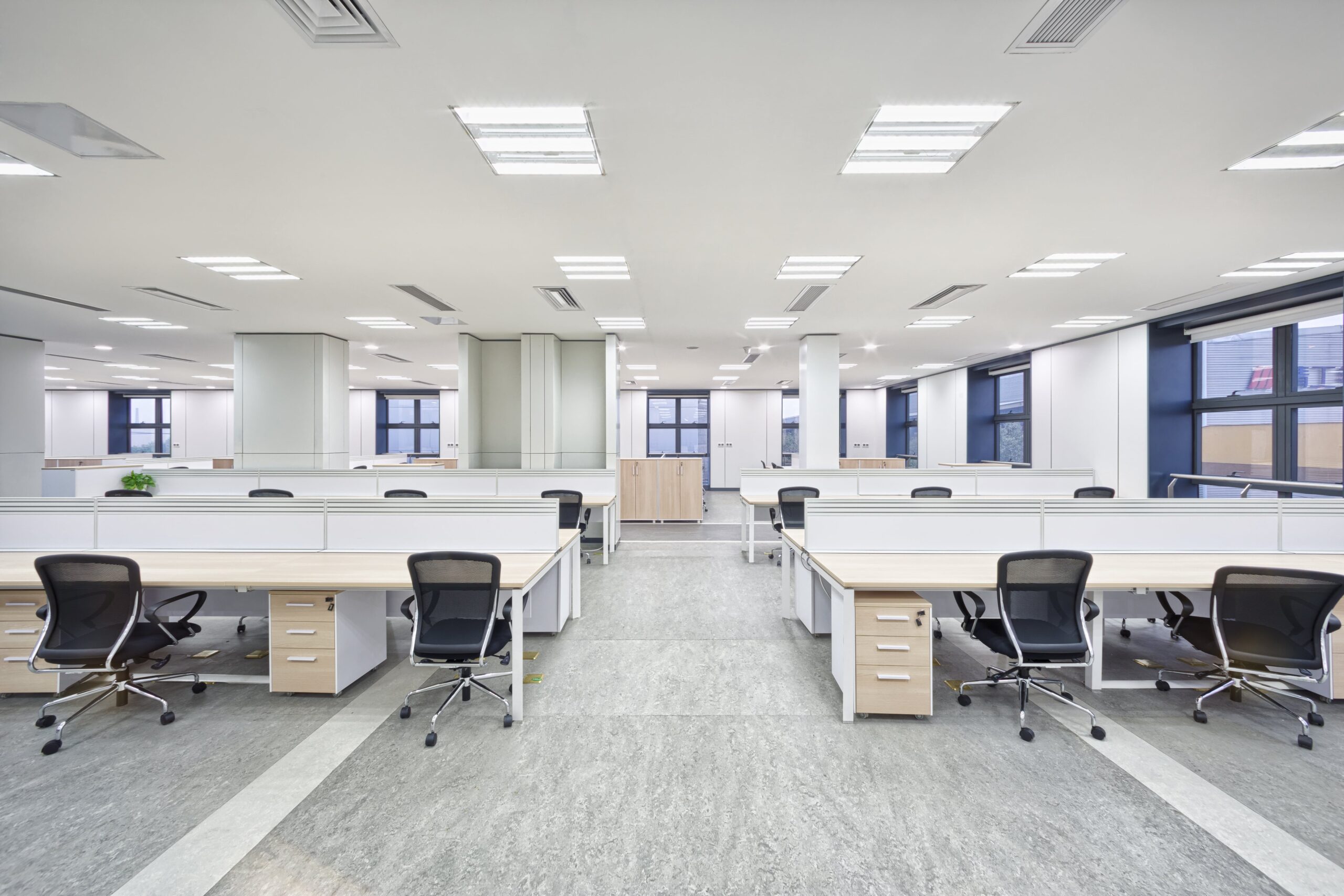 Why Should You Choose Modular Office Furniture For Your Small Office Space?